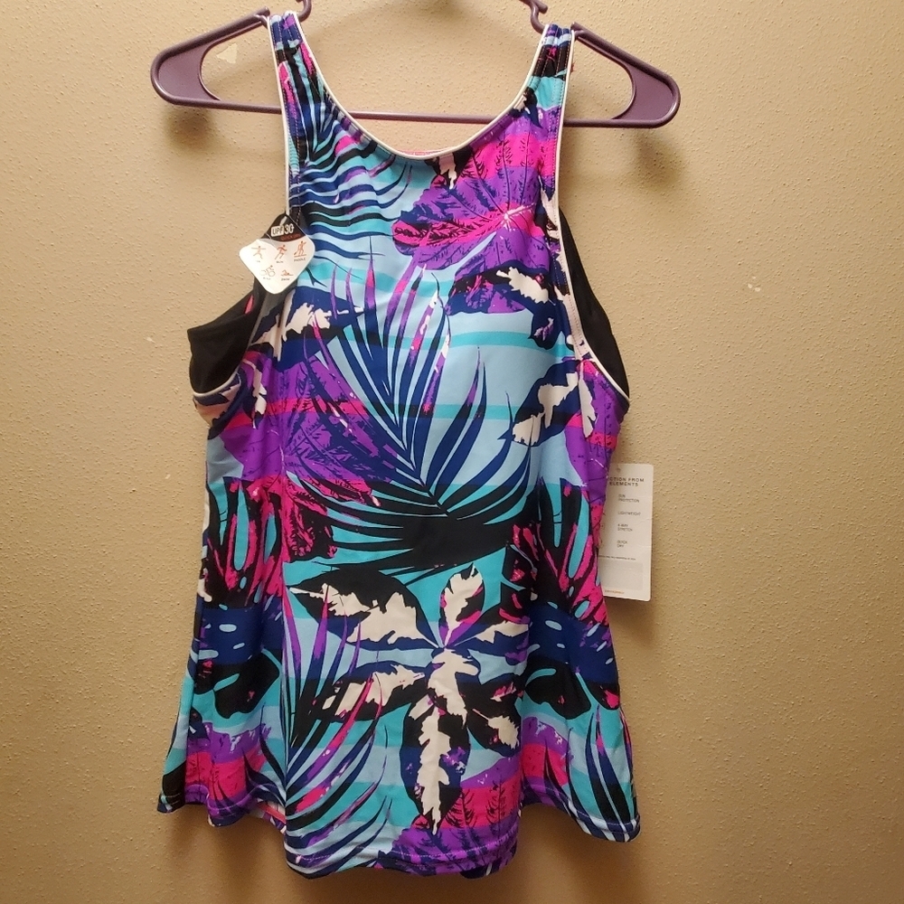 Womens Size XXL racerback style tank top sun smart  multi color